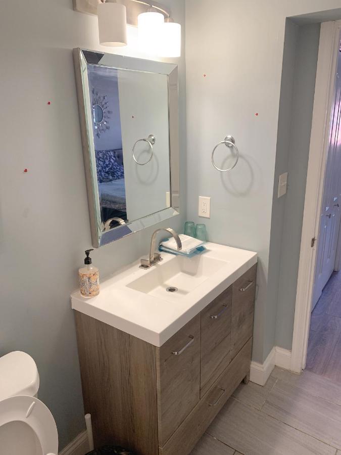 Beautiful Master Bedroom With Private Bathroom Baltimore
